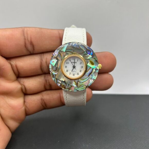 L. A. EXPRESS MOTHER OF PEARL LADIES LOGO WATCH  White Leather Strap - Picture 6 of 8